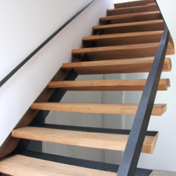 Construire un Escalier de Secours Conforme aux Normes Blois